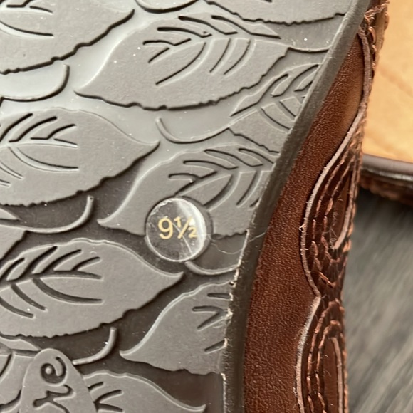 Nurture brown braided pattern flats, size 9.5, like new - Picture 10 of 10